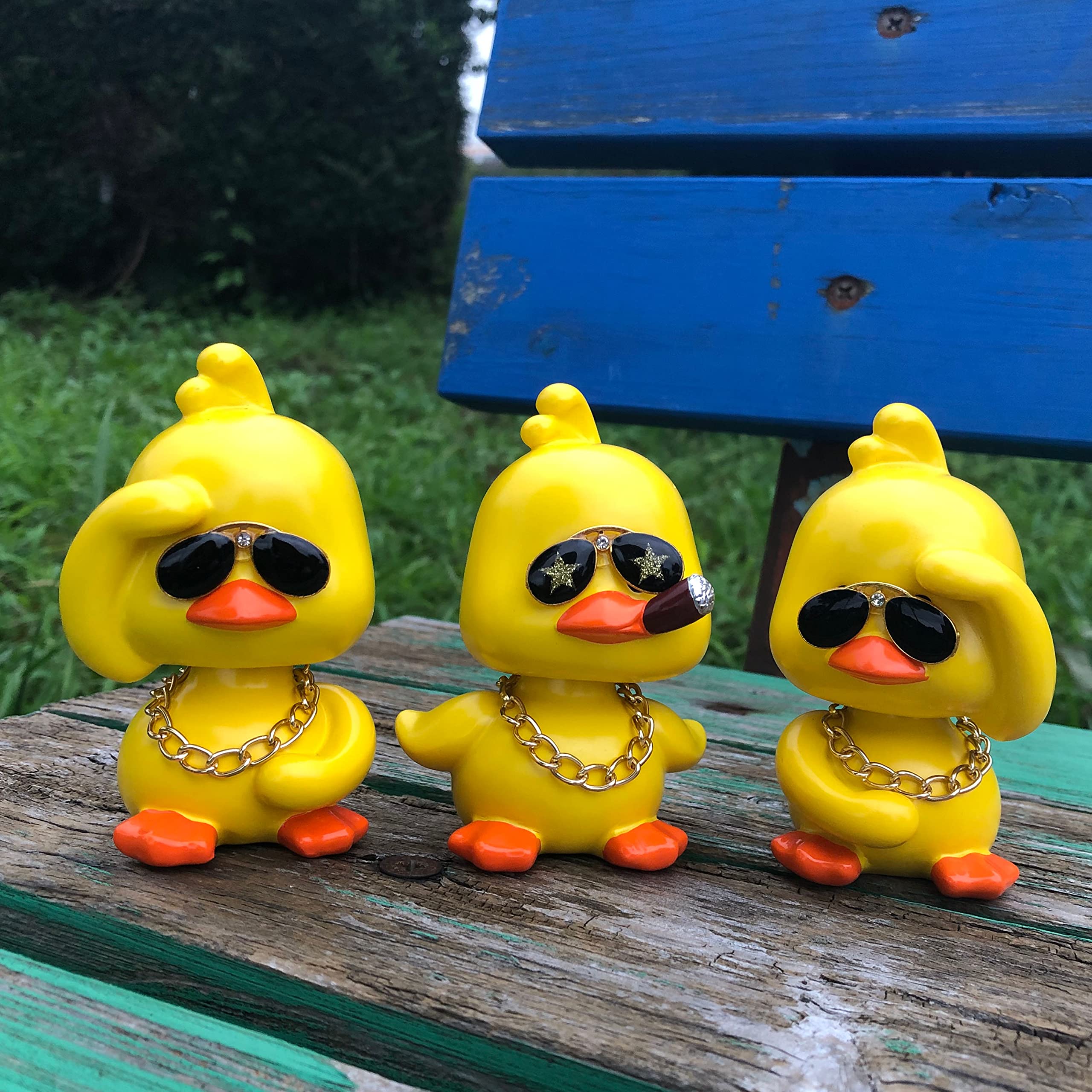 Amazon.co.jp: 【タバコ仕様】首振りアヒル 置物 ダッシュボード飾り